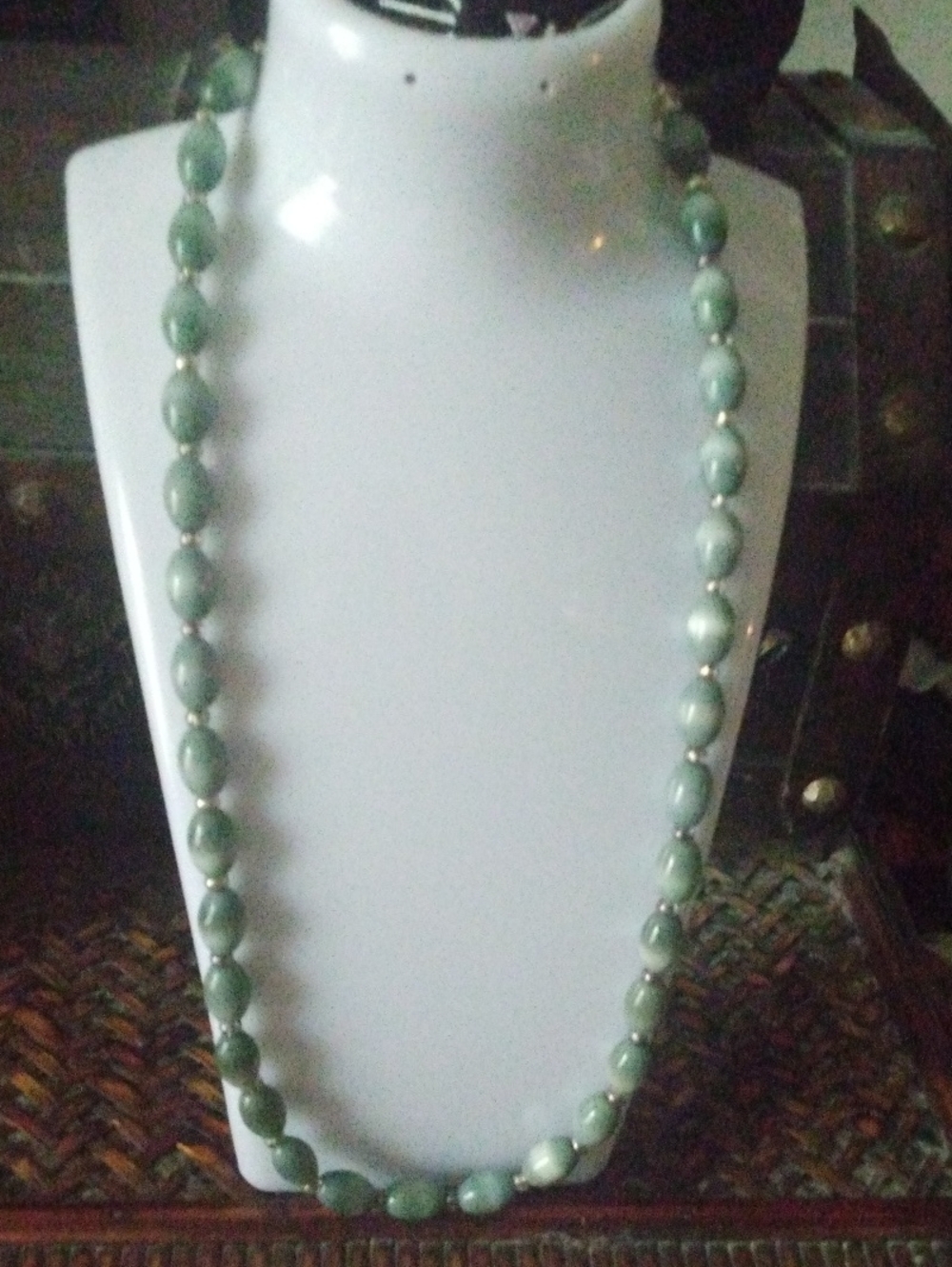 Green Beaded Cats Eye Women's Necklace - Elegant Everyday Accessory